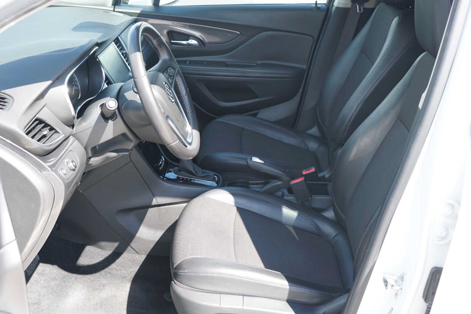 Used 2019 Buick Encore Preferred w/ Safety Package FWD image 8