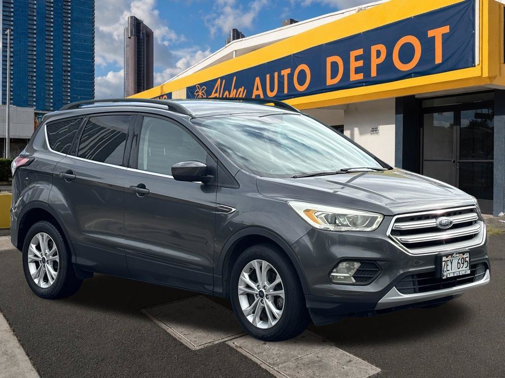 Used 2017 Ford Escape SE w/ Equipment Group 201A FWD image 6