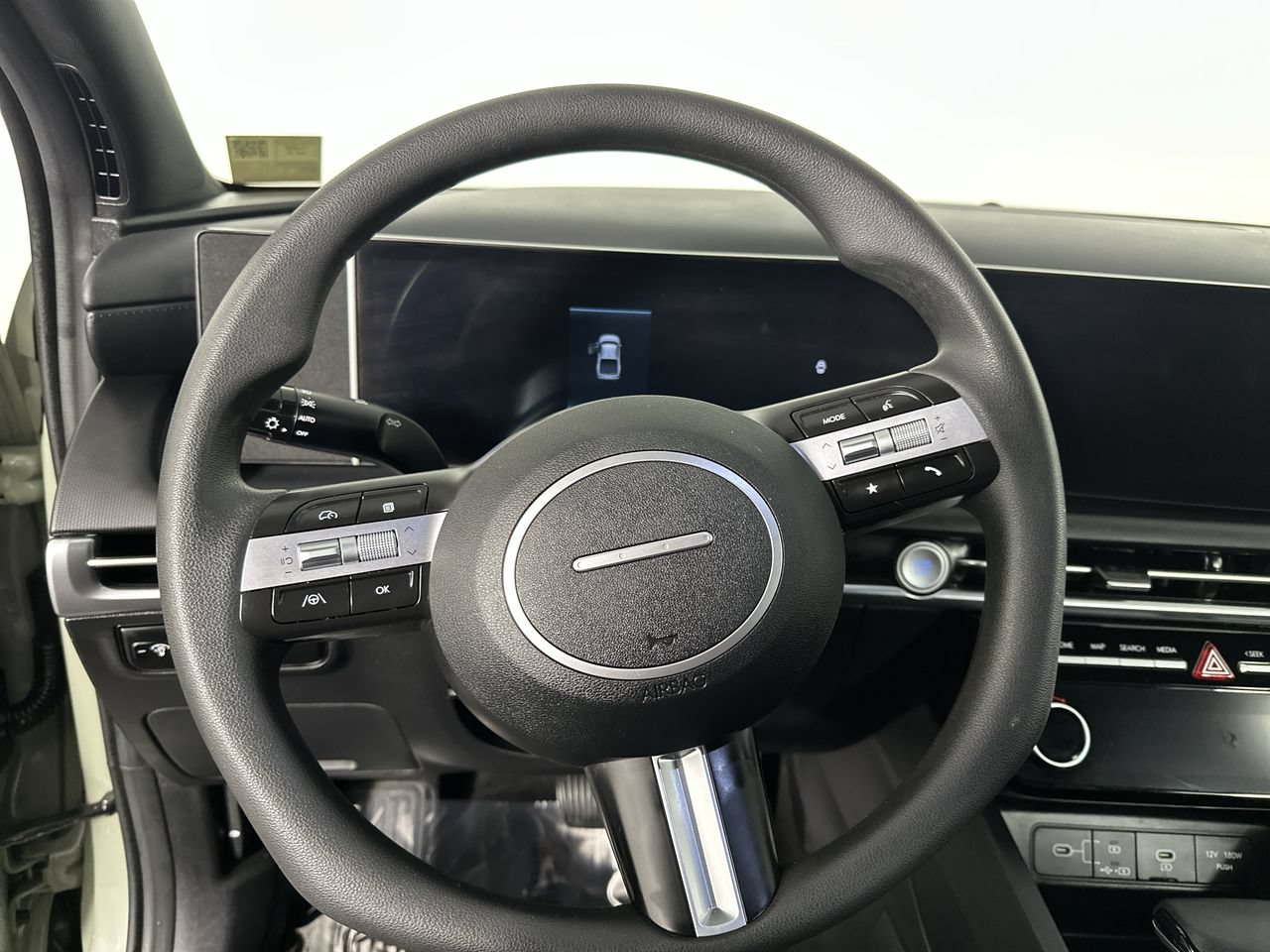 Used 2025 Hyundai Santa Cruz SEL AWD/4WD image 5