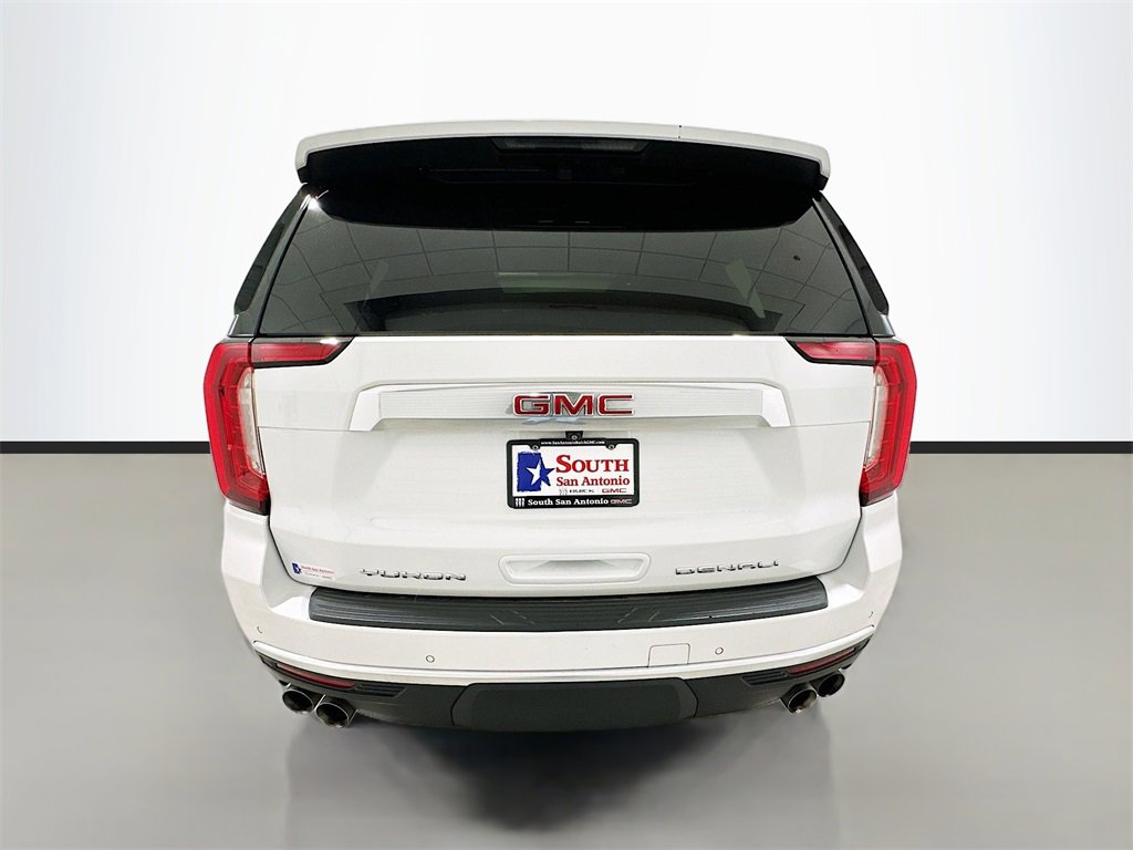 Used 2024 GMC Yukon Denali image 6
