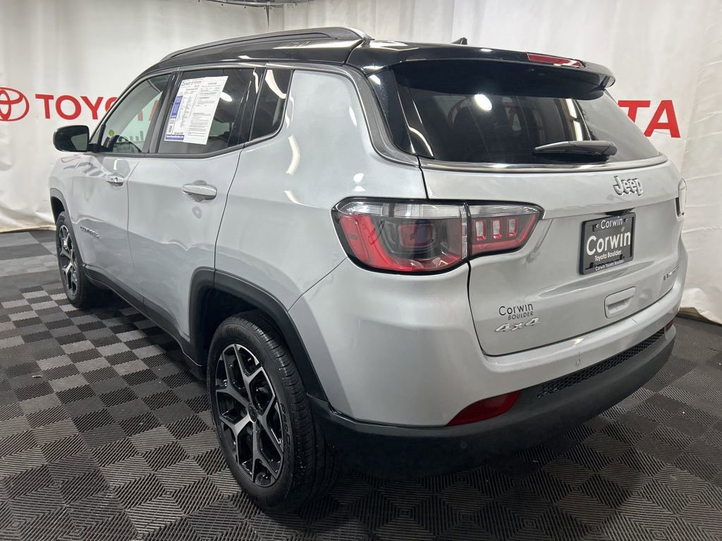 Used 2025 Jeep Compass Limited image 5