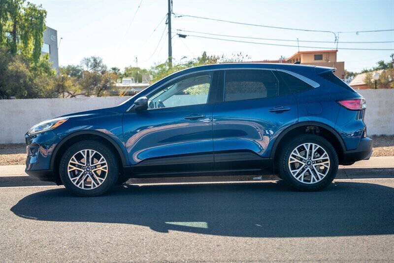Used 2022 Ford Escape SEL AWD/4WD image 2