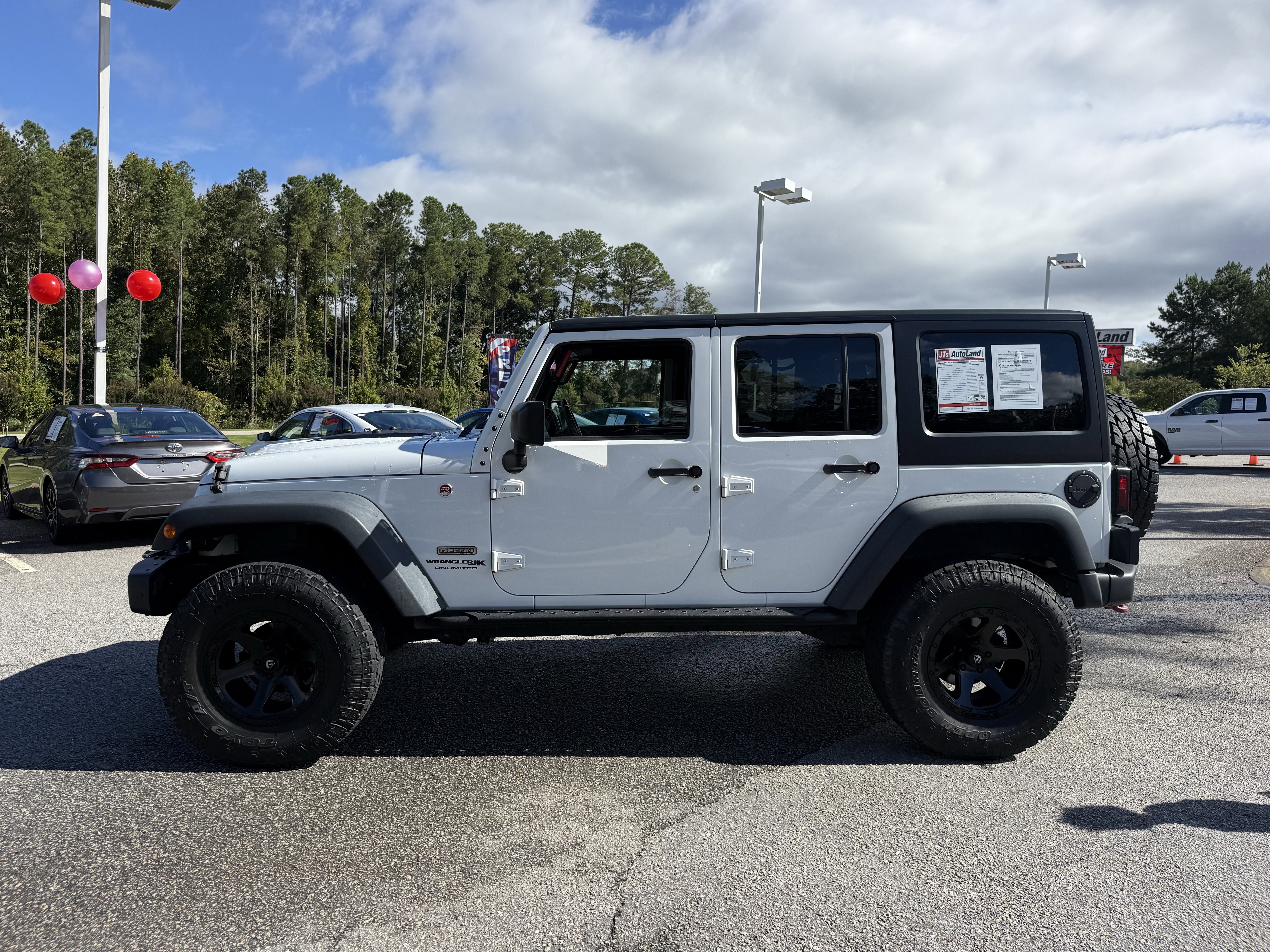 Used 2018 Jeep Wrangler Unlimited Rubicon image 6
