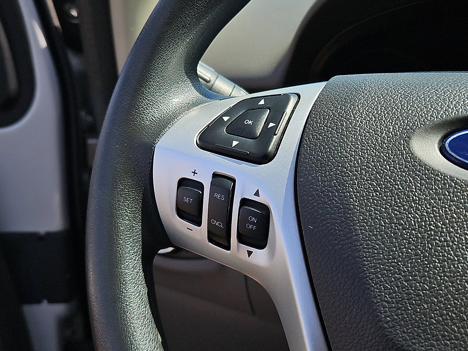 Used 2013 Ford Edge SE FWD image 18