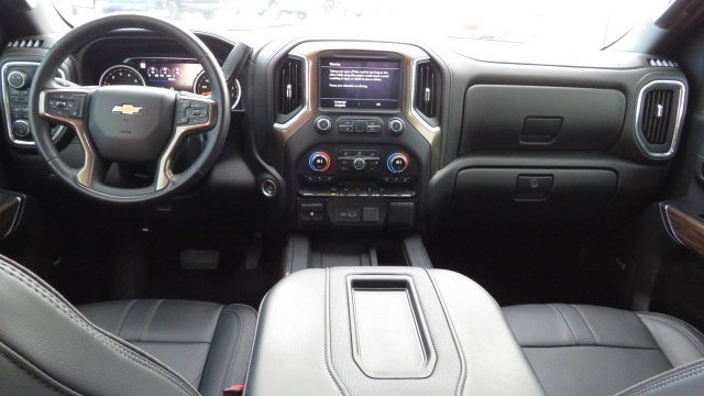 Used 2022 Chevrolet Silverado 3500 High Country image 2