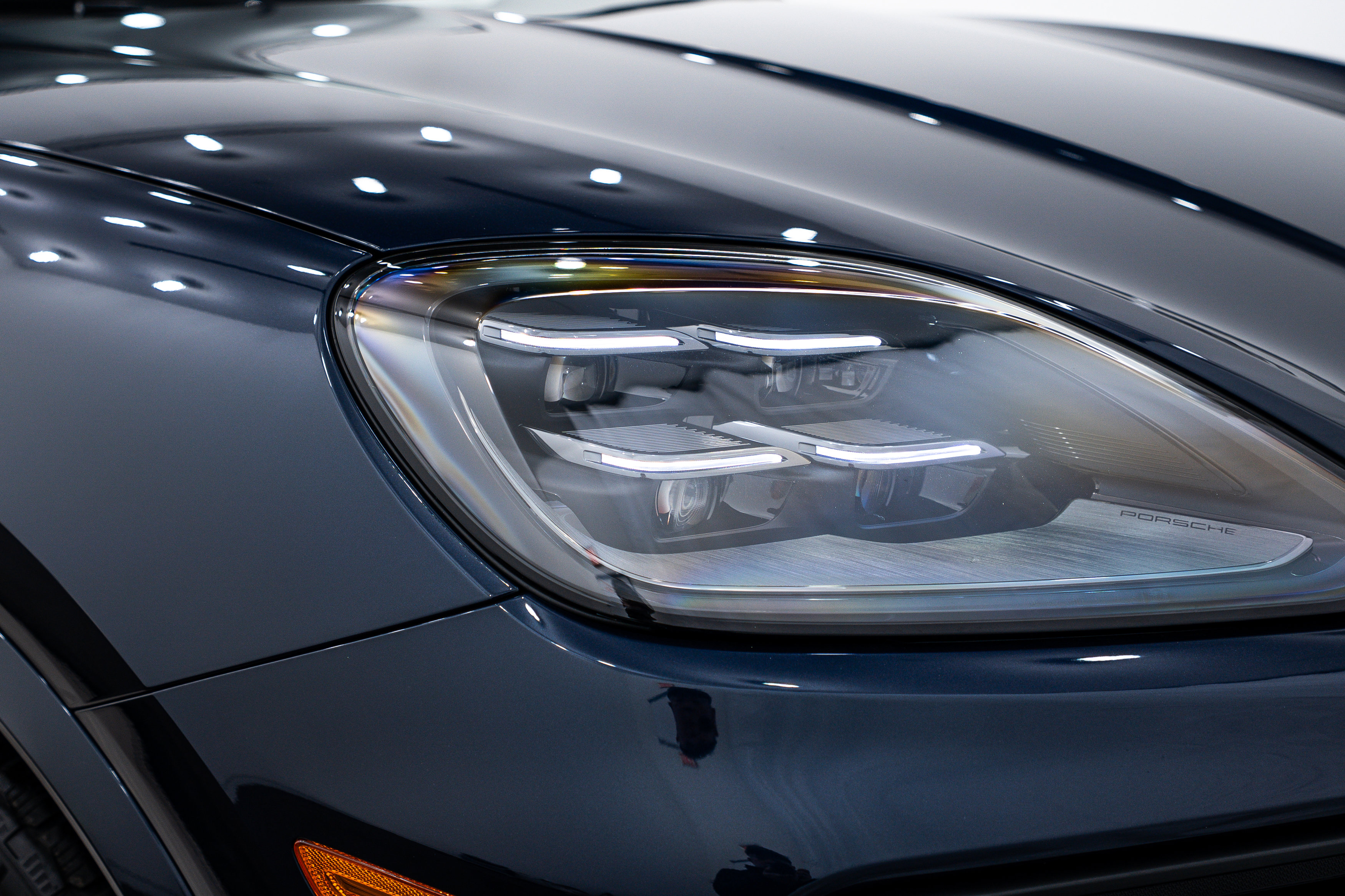 Certified 2025 Porsche Cayenne image 11