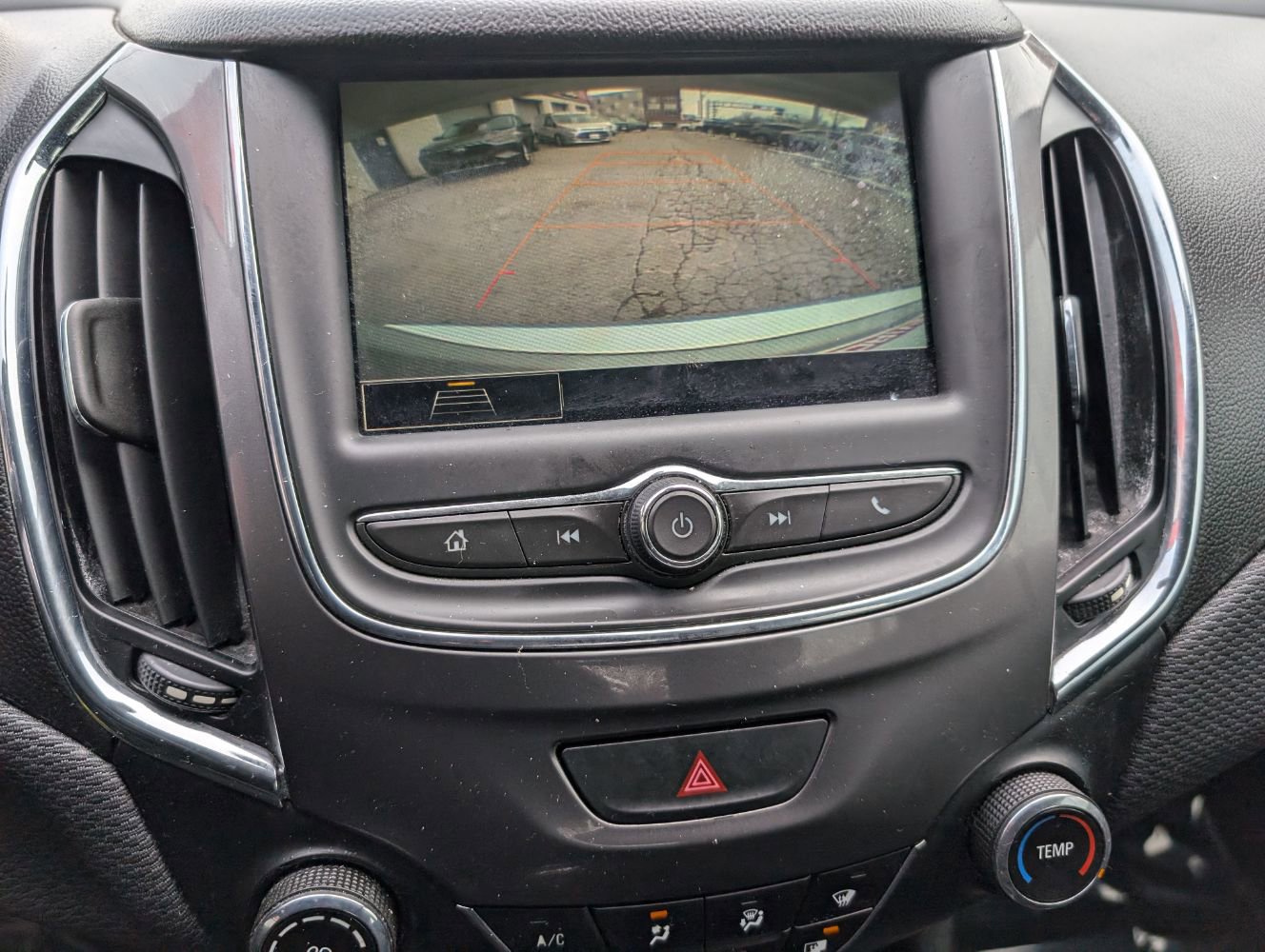 Used 2019 Chevrolet Cruze LS image 23