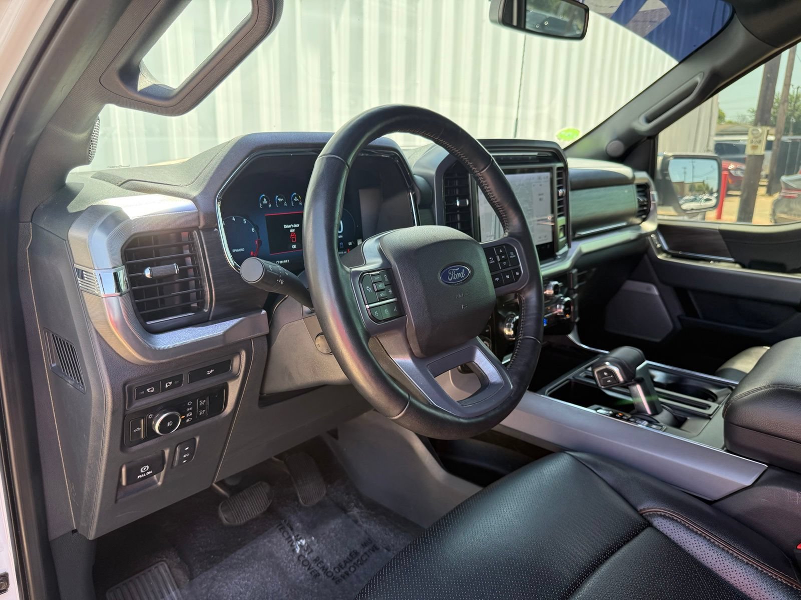 Used 2024 Ford F150 Lariat w/ Tow/Haul Package AWD/4WD image 18