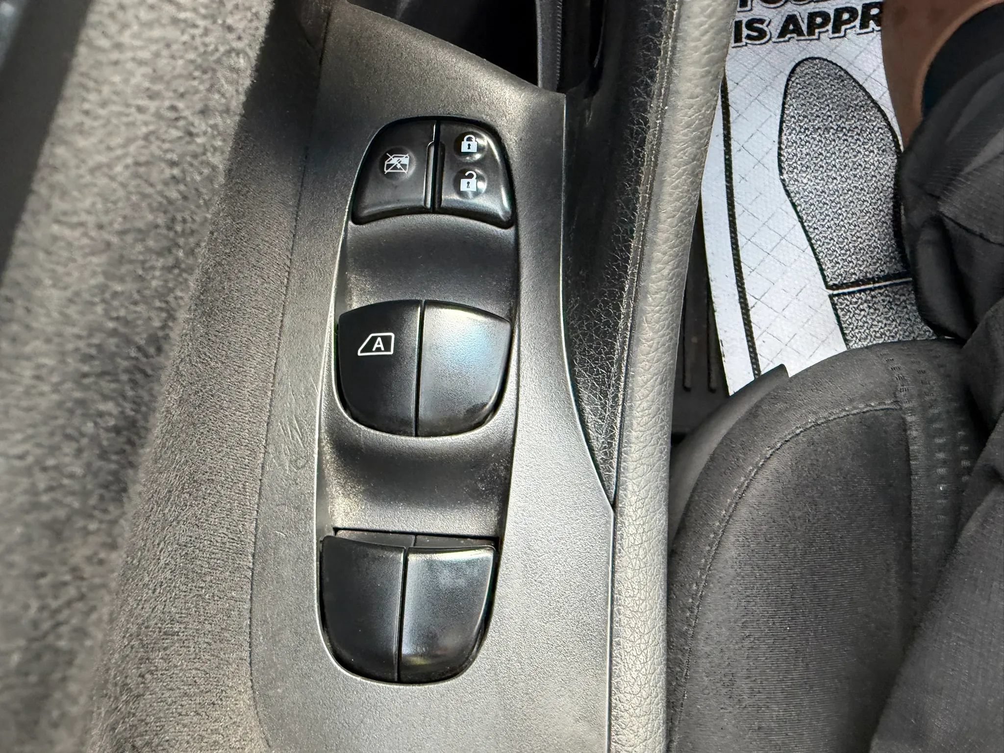 Used 2015 Nissan Altima 2.5 SV FWD image 14