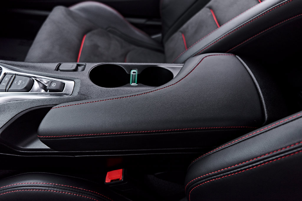 Used 2021 Chevrolet Camaro ZL1 RWD image 69