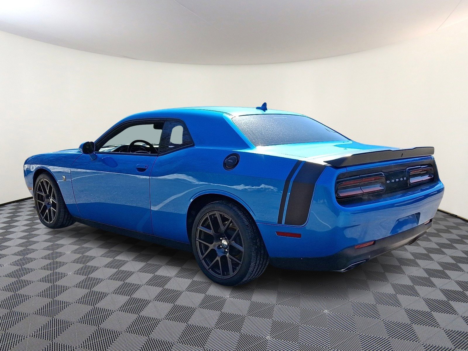 Used 2016 Dodge Challenger R/T Scat Pack image 4