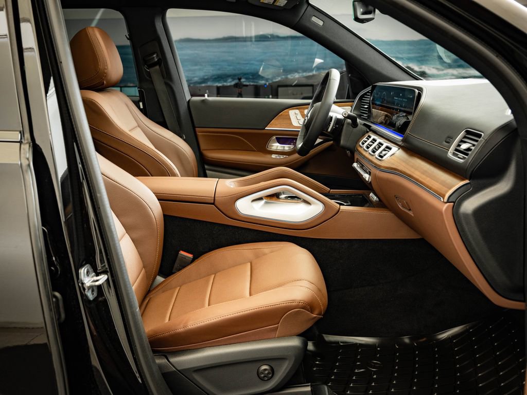 Certified 2026 Mercedes-Benz GLS 450 4MATIC image 26