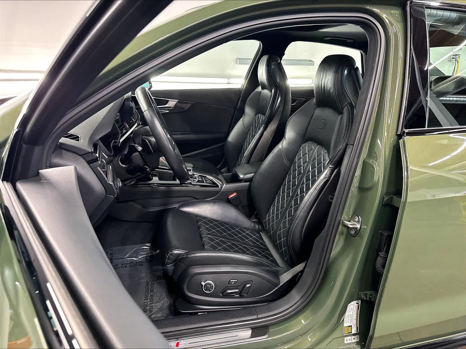 Used 2023 Audi S4 Premium Plus w/ Premium Plus Package AWD/4WD image 27