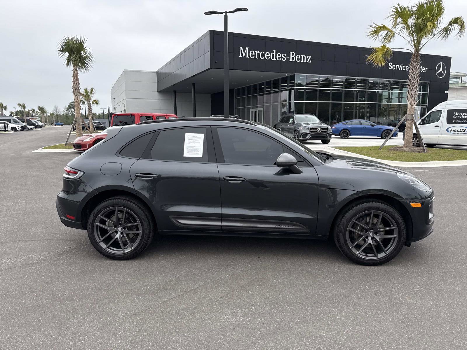 Used 2024 Porsche Macan image 2