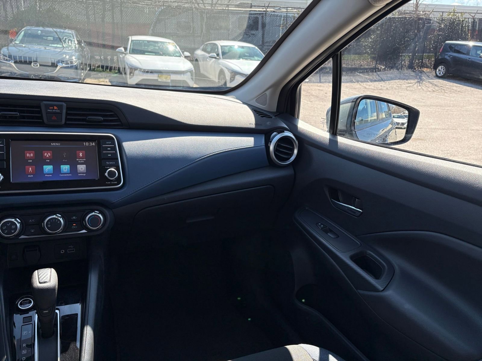 Used 2025 Nissan Versa SV w/ Trunk Package image 33