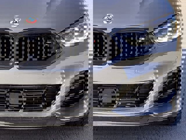 Used 2023 BMW M850i xDrive Coupe image 11