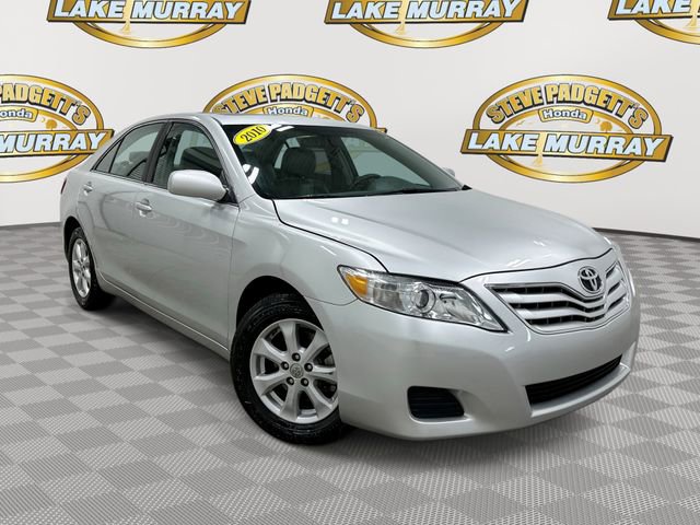 Used 2010 Toyota Camry LE FWD image 1