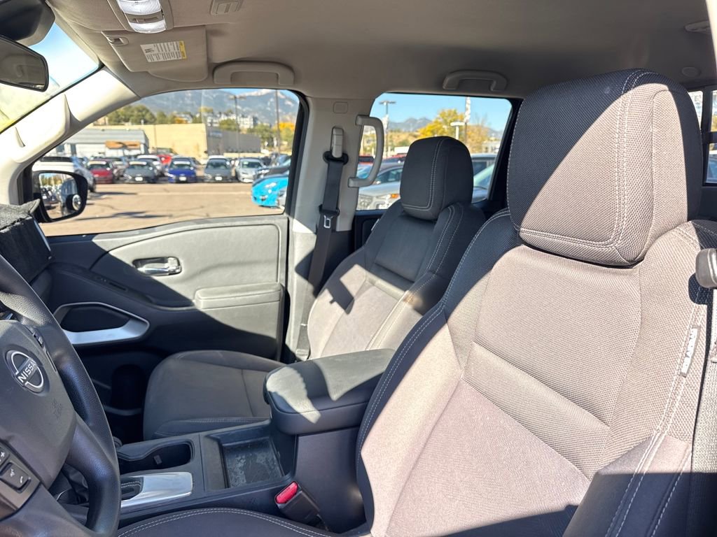 Used 2022 Nissan Frontier SV image 29
