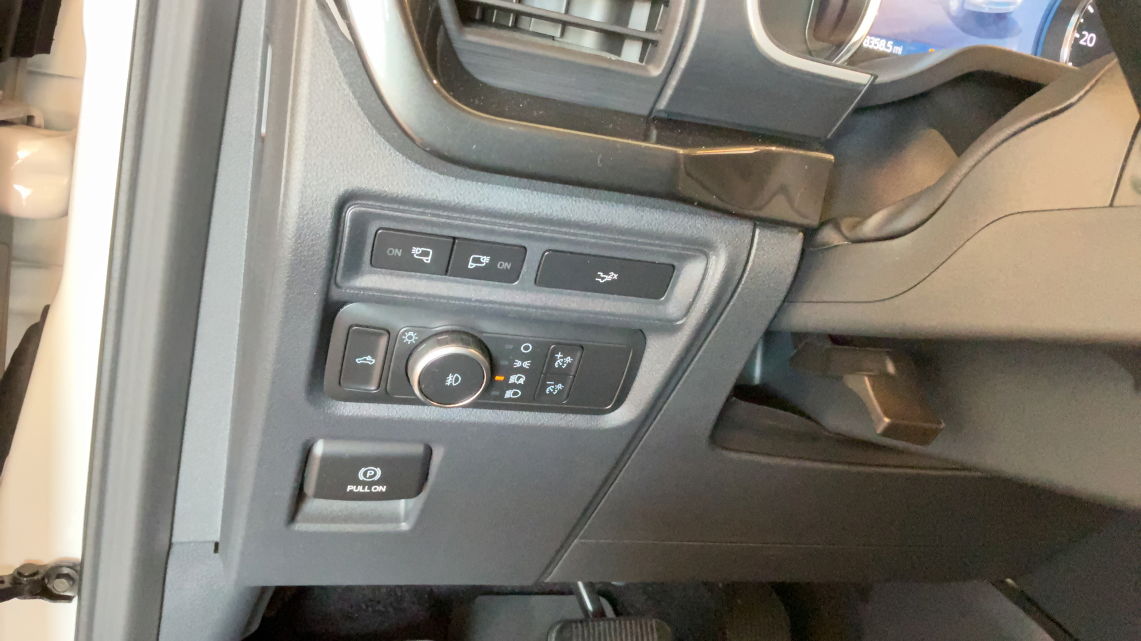 Used 2022 Ford F150 XLT w/ Equipment Group 302A High AWD/4WD image 20