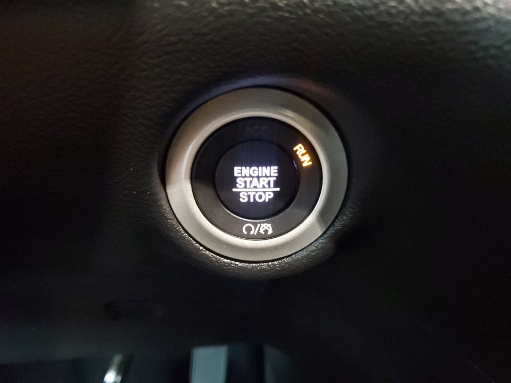 New 2027 Chrysler Pacifica Select FWD image 11