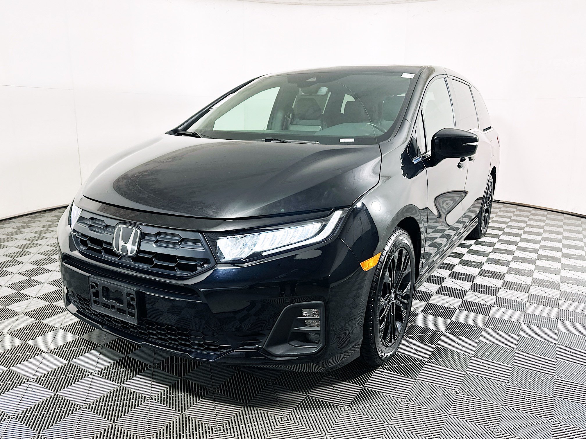 Used 2025 Honda Odyssey Sport-L image 7