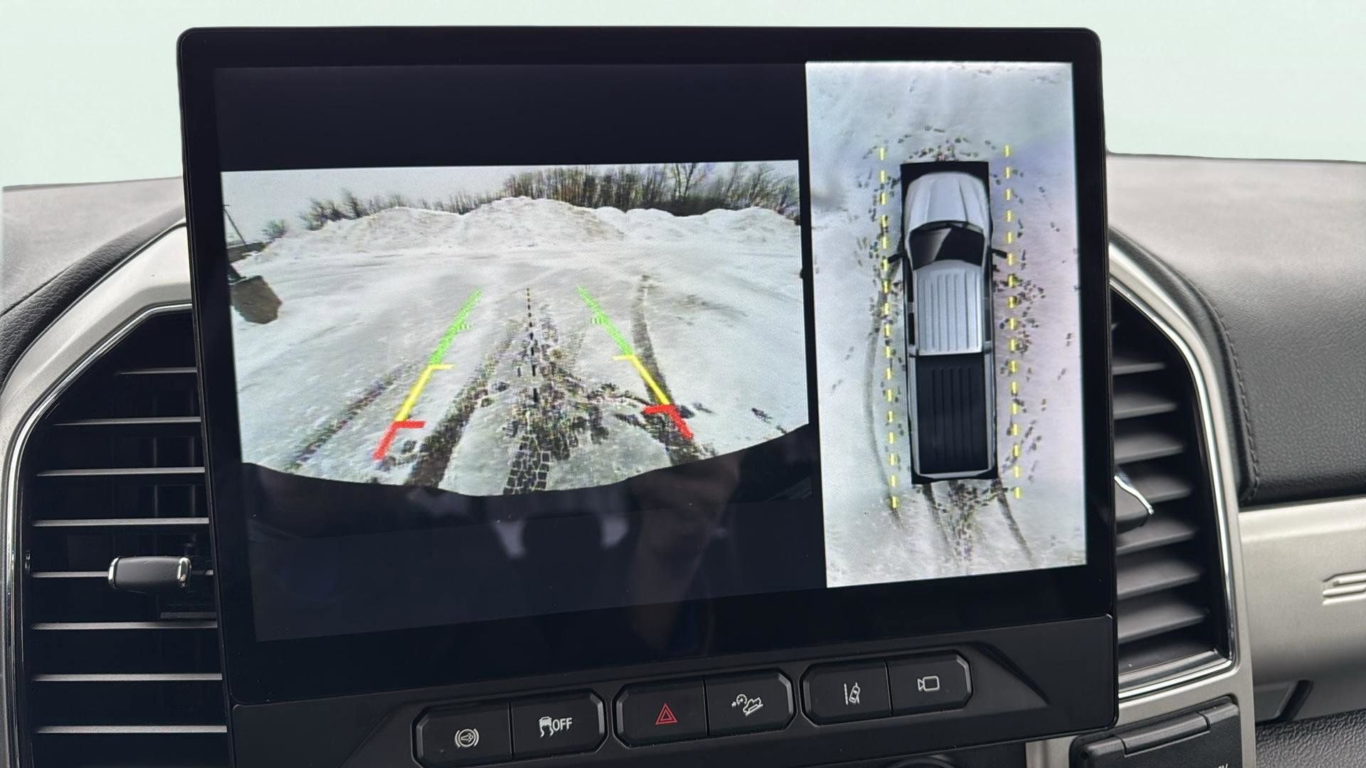 Used 2021 Ford F350 Lariat image 28