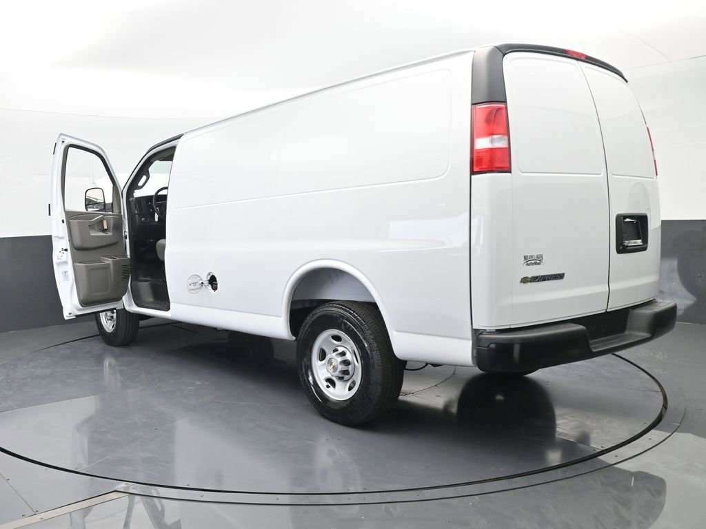 New 2025 Chevrolet Express 2500 w/ Driver Convenience Package image 70