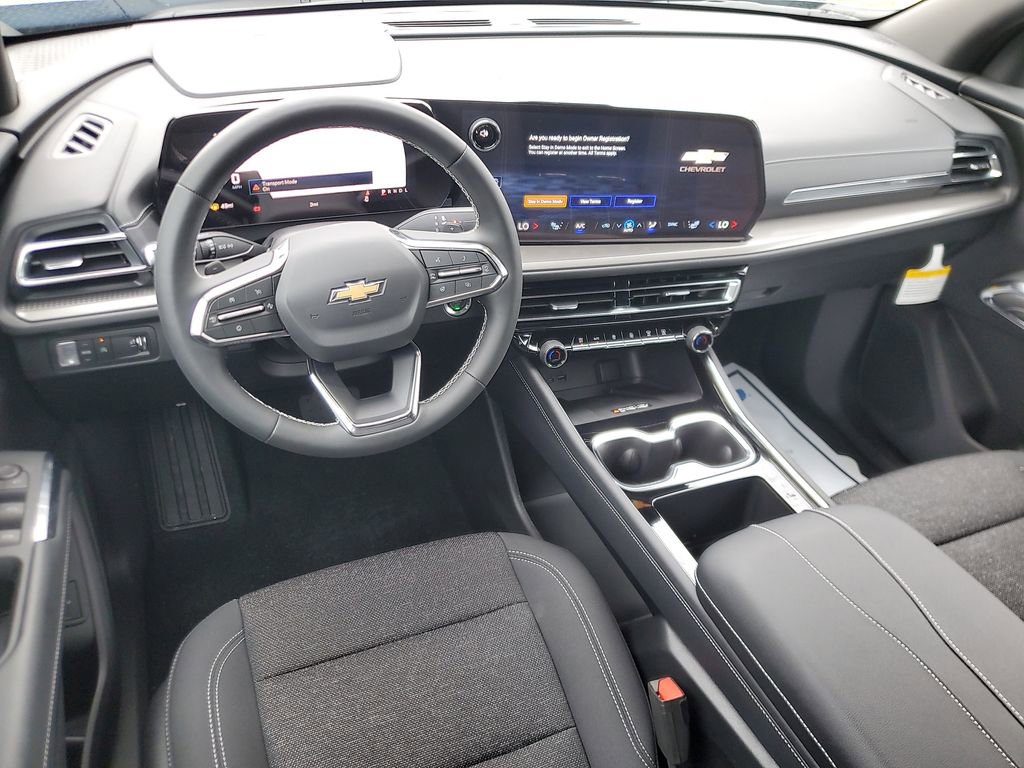 New 2026 Chevrolet Traverse LT w/ Driver Confidence Package image 13