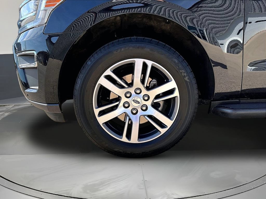 Used 2024 Ford Expedition Limited AWD/4WD image 34