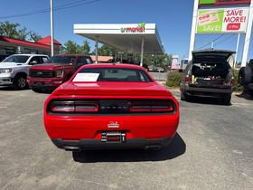 Used 2022 Dodge Challenger GT RWD image 6