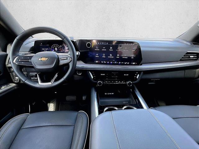 Used 2025 Chevrolet Tahoe Premier w/ Sun And Tow Package AWD/4WD image 16