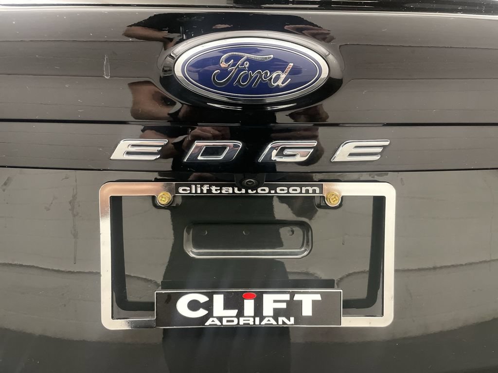 Used 2023 Ford Edge Titanium AWD/4WD image 25