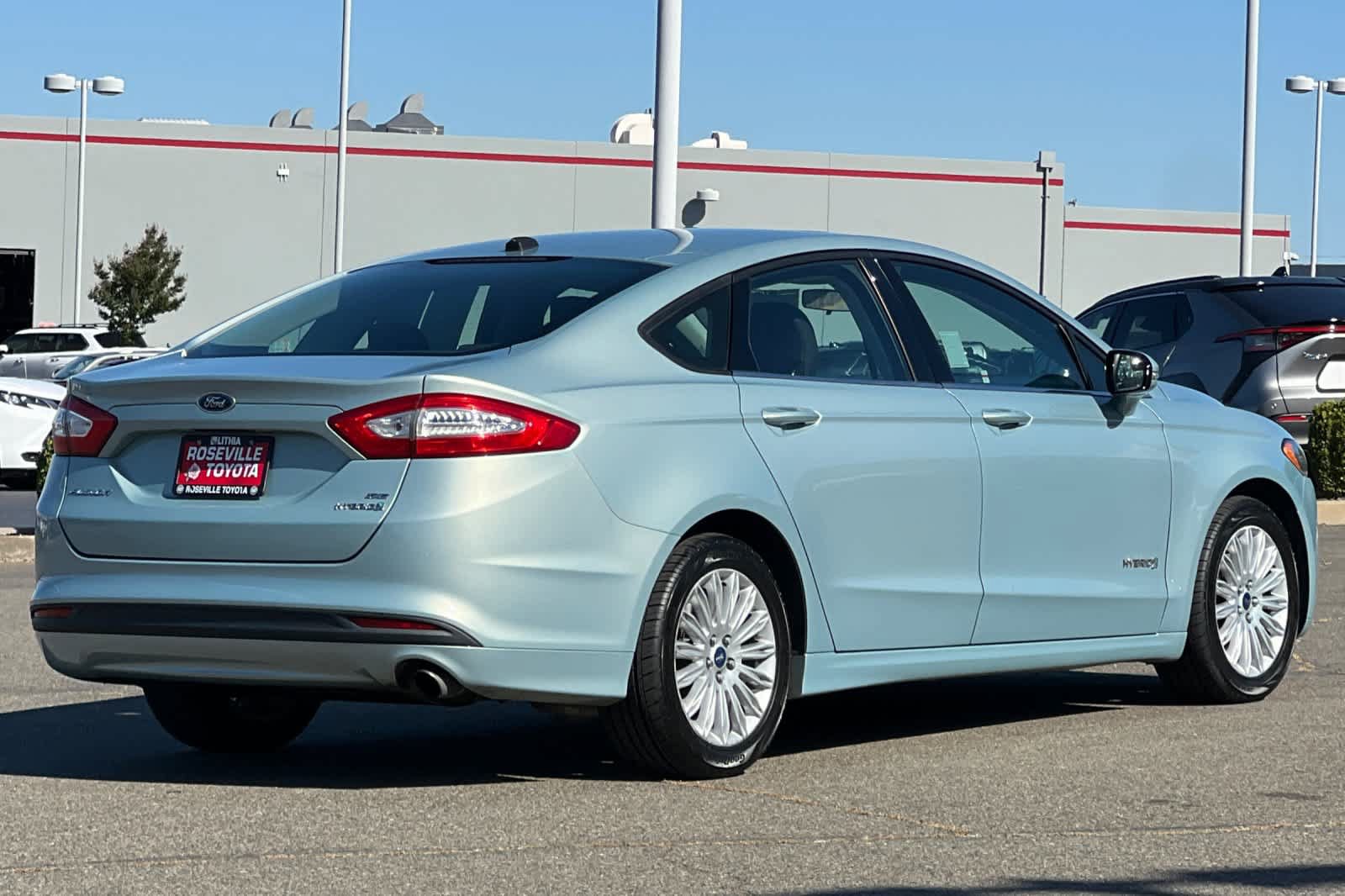 Used 2013 Ford Fusion SE FWD video 2
