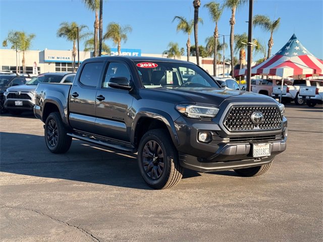 Used 2021 Toyota Tacoma Limited image 3