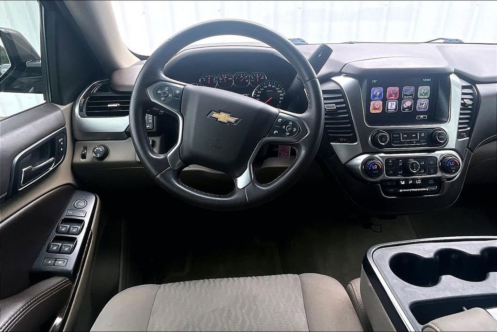 Used 2016 Chevrolet Suburban LS w/ Enhanced Driver Alert Package RWD image 5
