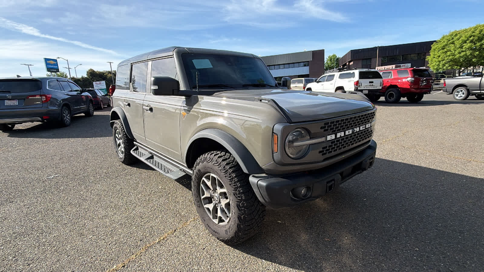 Used 2025 Ford Bronco Badlands AWD/4WD image 3