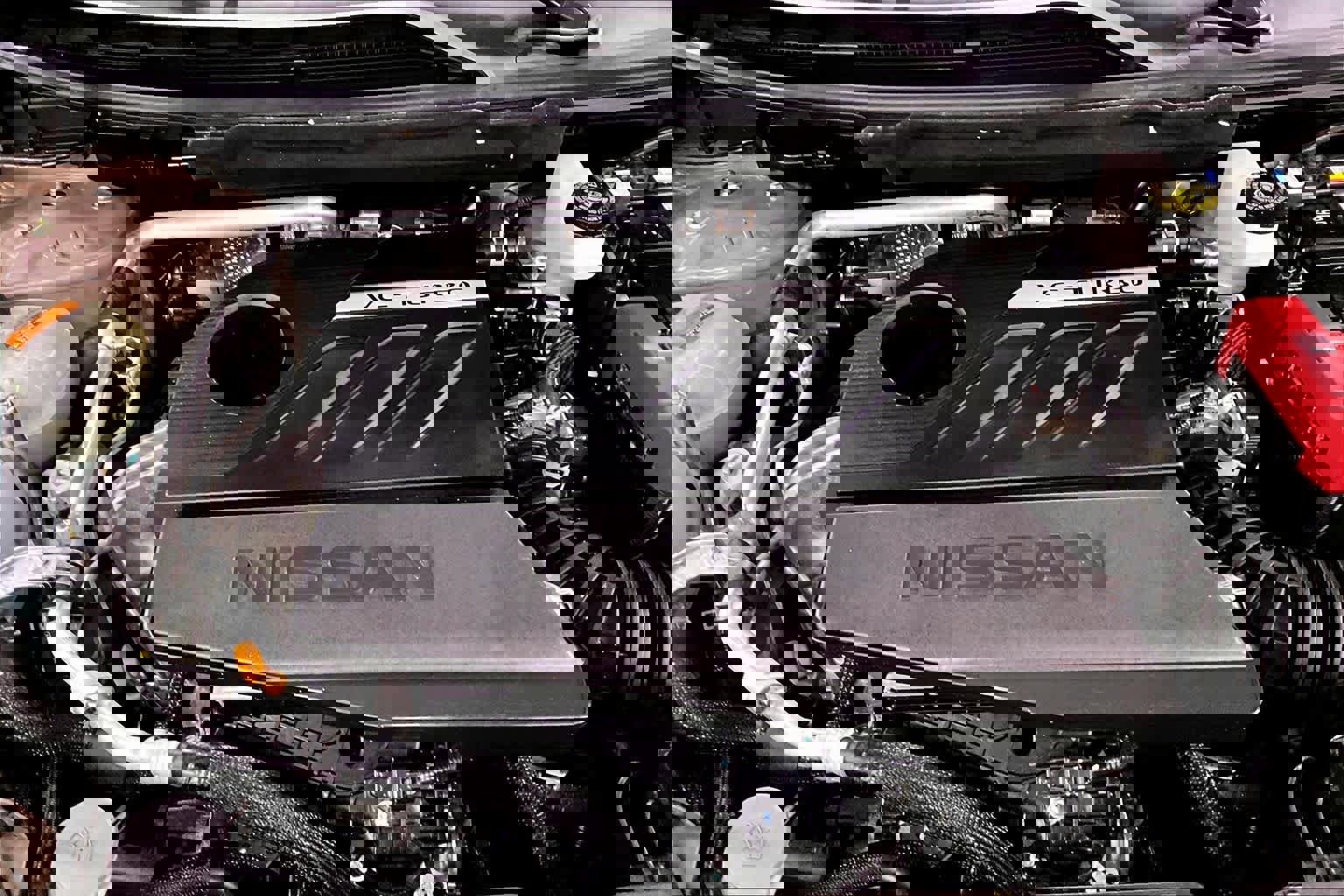 Used 2024 Nissan Rogue SV image 31