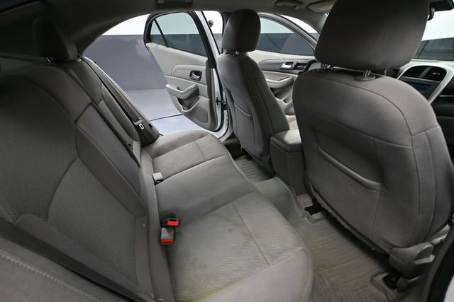 Used 2015 Chevrolet Malibu LS FWD image 34