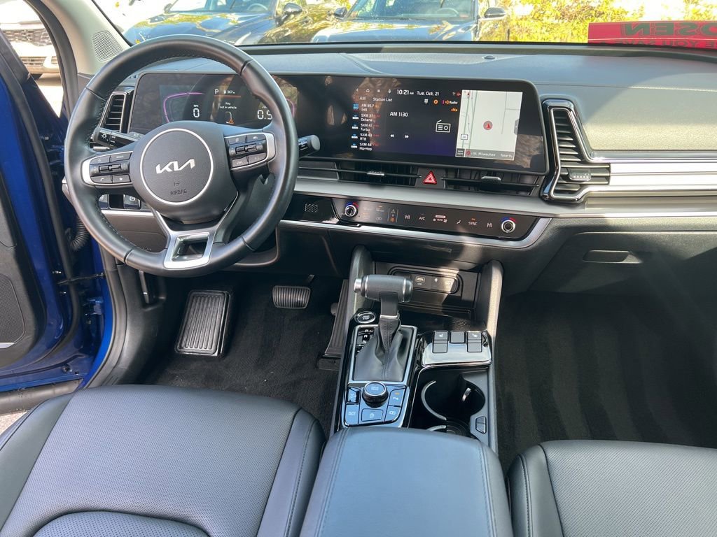 Certified 2025 Kia Sportage EX image 17