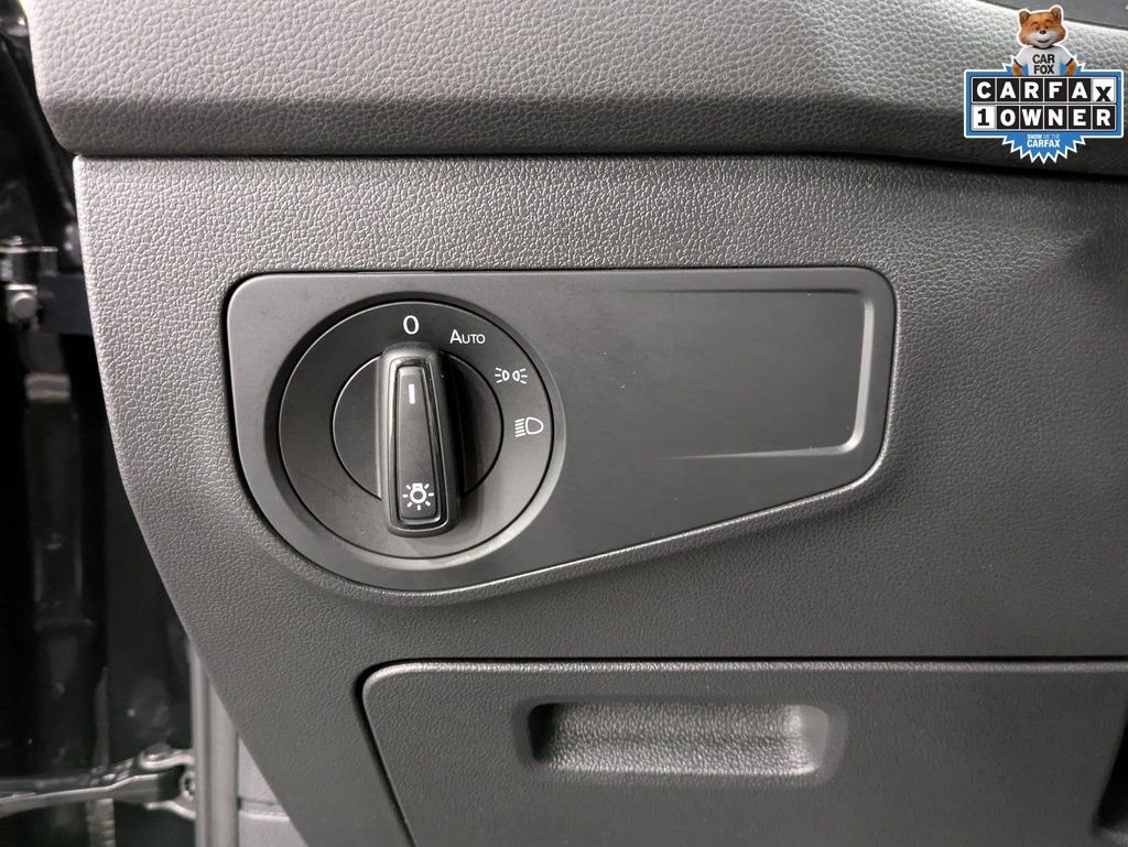 Used 2022 Volkswagen Tiguan S image 23