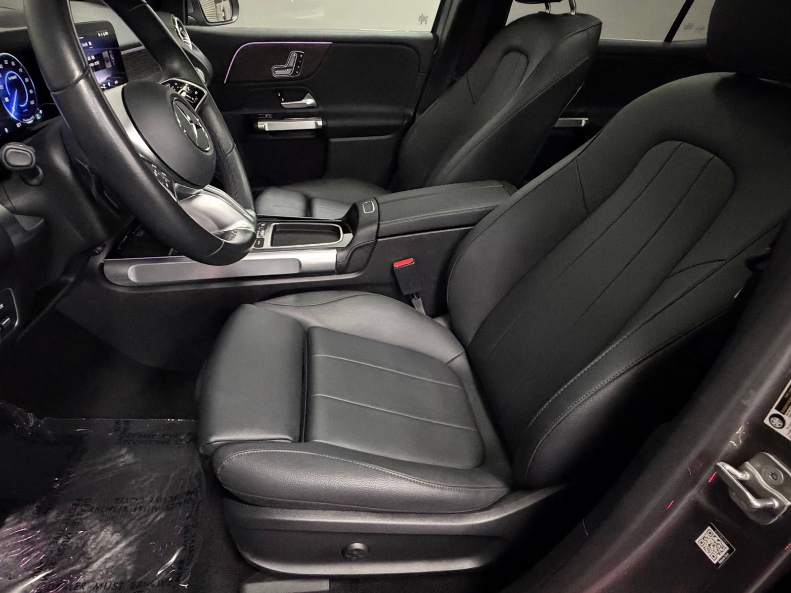 Used 2025 Mercedes-Benz EQB 300 4MATIC image 22