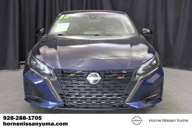 Used 2023 Nissan Altima 2.0 SR FWD image 2