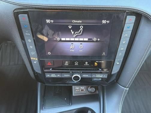 Used 2023 INFINITI QX50 Luxe AWD/4WD image 17