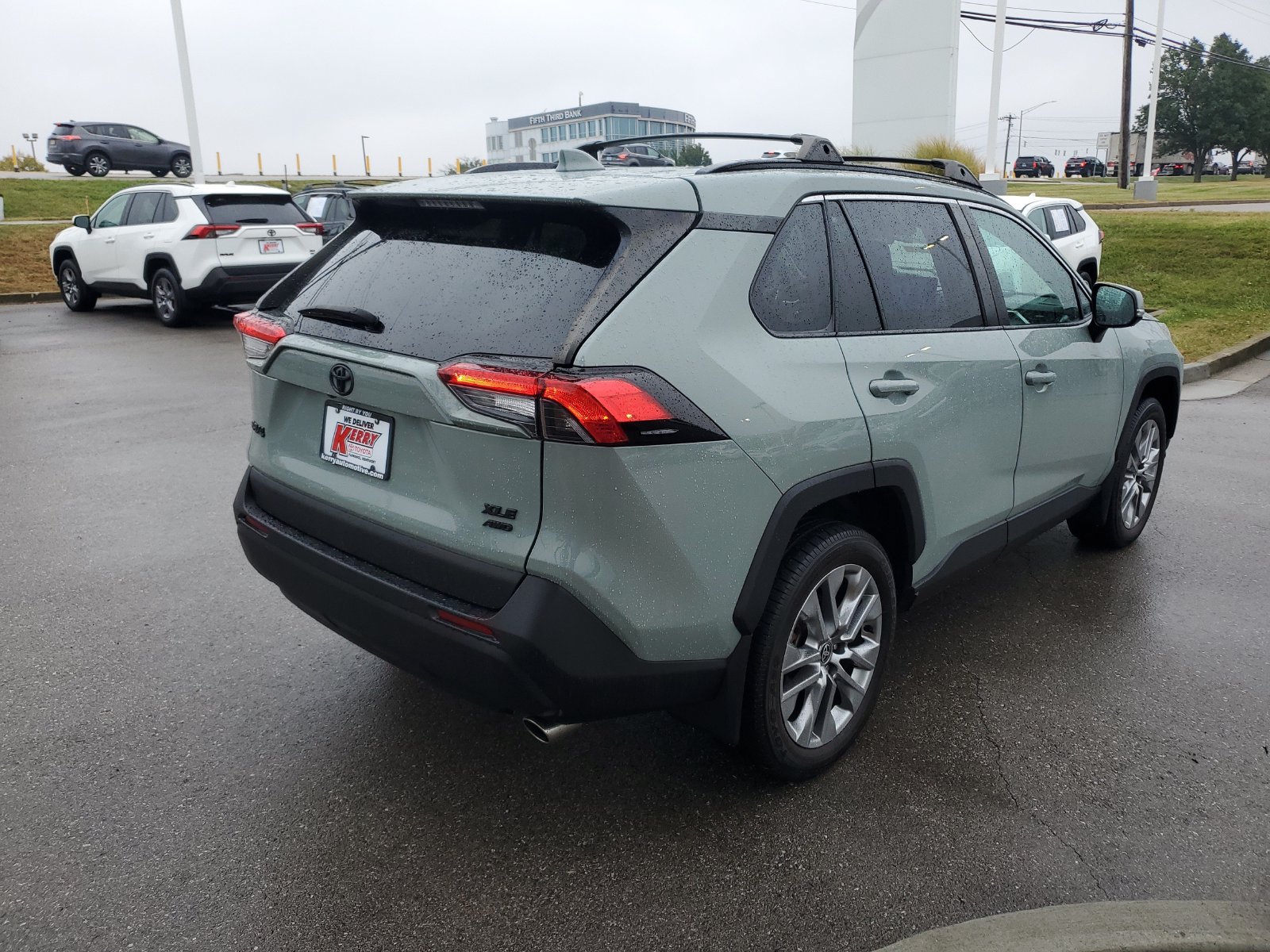 Certified 2023 Toyota RAV4 XLE Premium AWD/4WD image 4