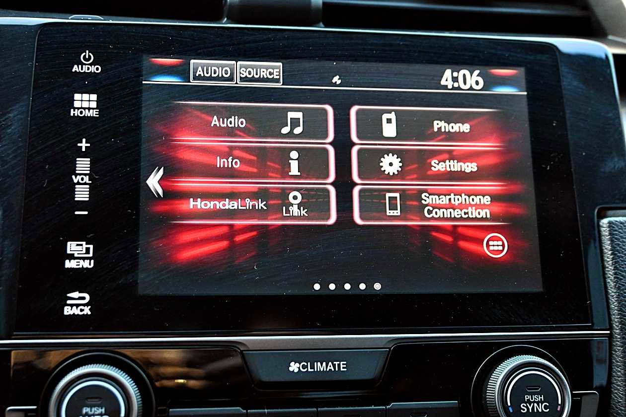 Used 2018 Honda Civic Si image 17