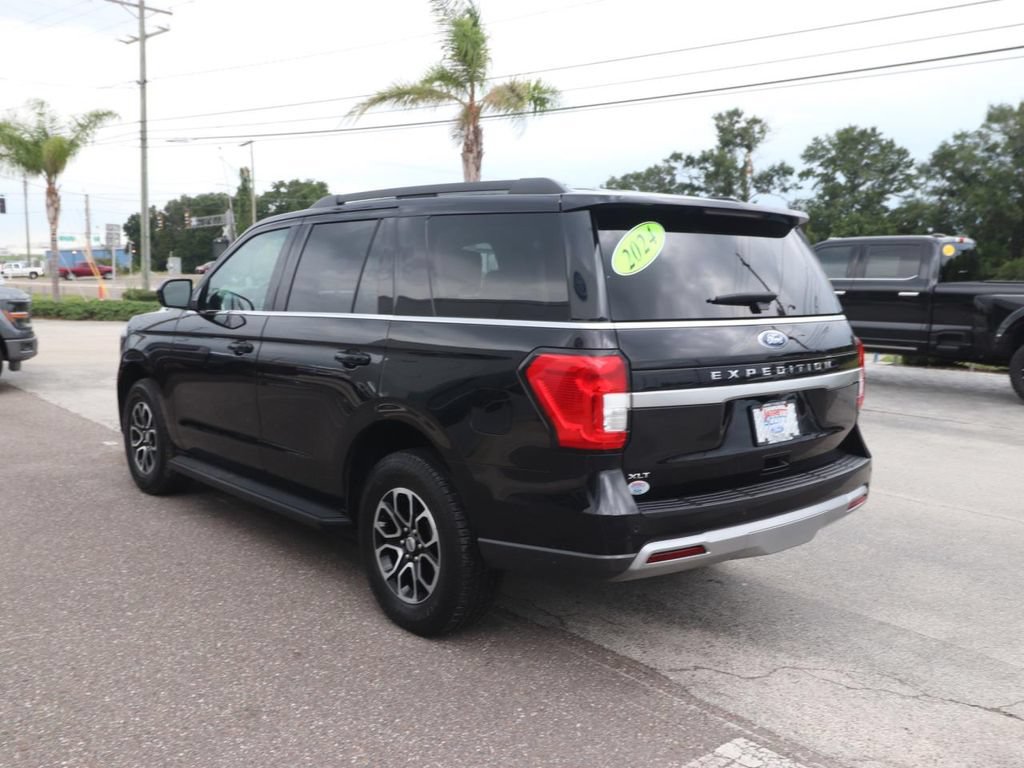 Certified 2024 Ford Expedition XLT RWD image 10