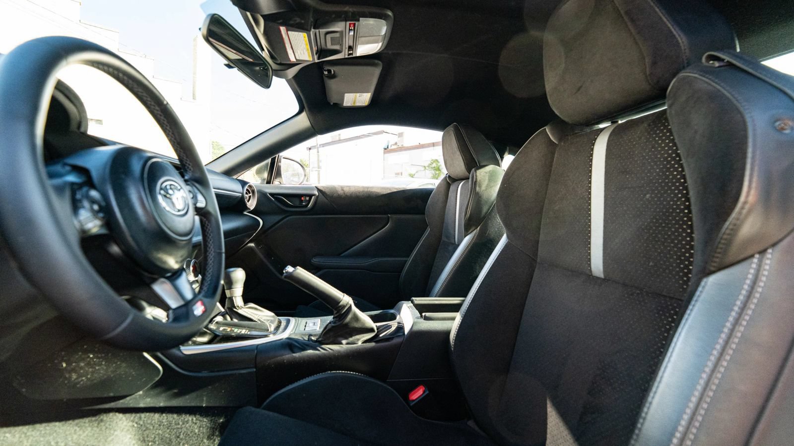 Used 2022 Toyota GR86 Premium w/ ALL Weather Mat Package (TMS) RWD image 19