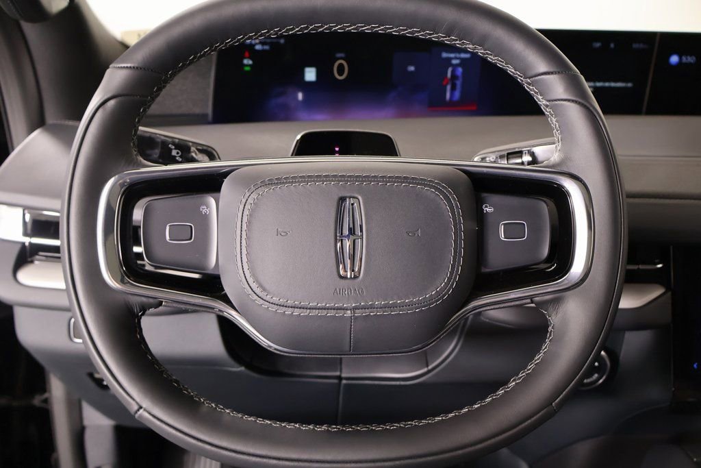 New 2025 Lincoln Navigator Reserve w/ Jet Appearance Package image 3