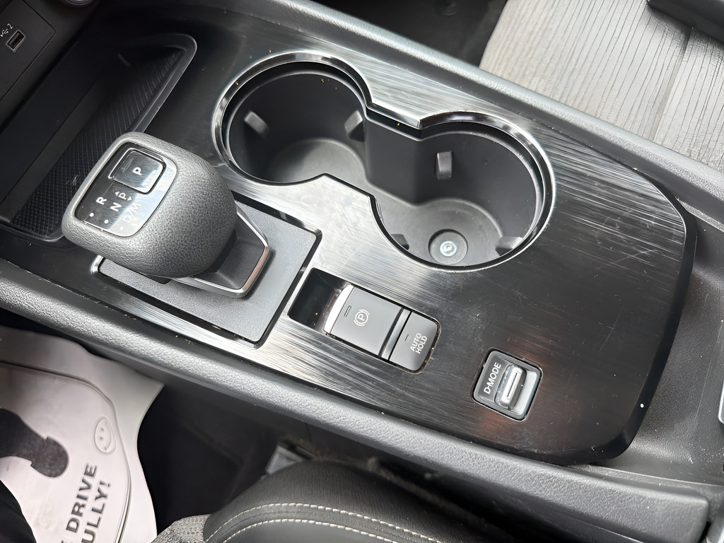 Used 2023 Nissan Rogue SV FWD image 40