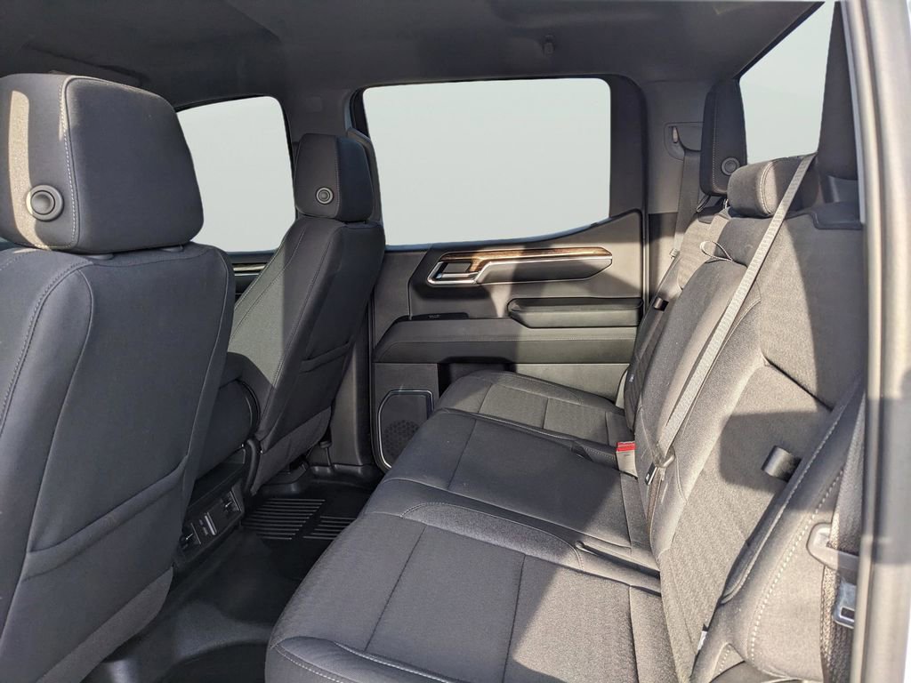 Used 2024 GMC Sierra 1500 Elevation image 17